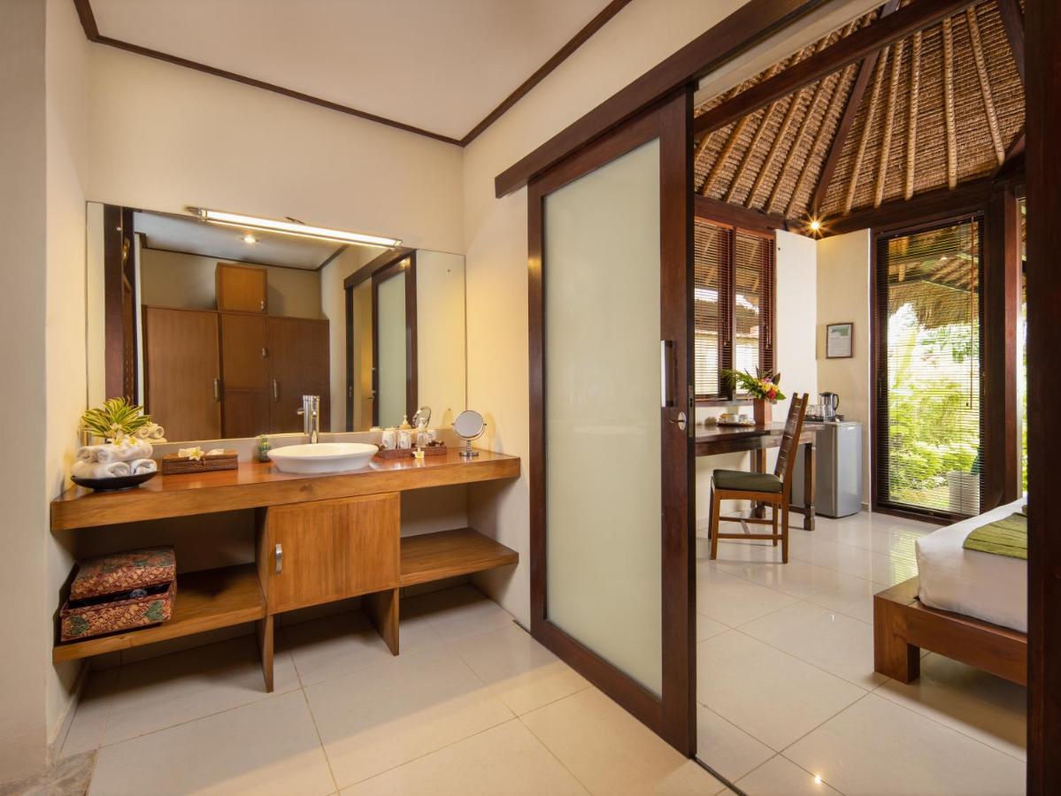 Alam Anda Ocean Front & Chse Certified सहारा Tejakula